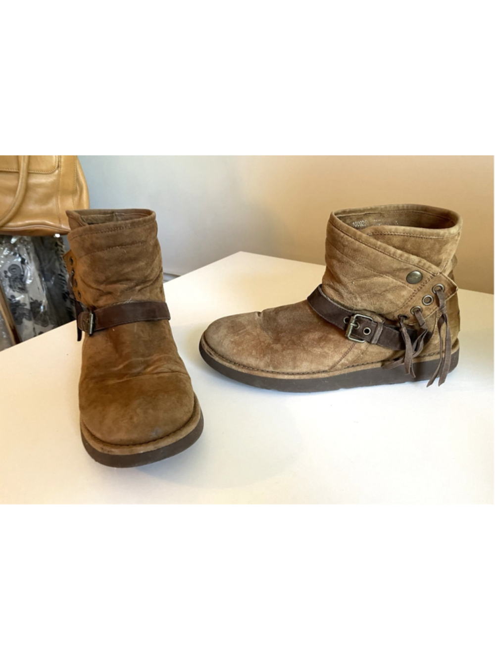 UGG KARISA Brown Suede Ankle Booties Fringe Winter Boots Women's Sz 8